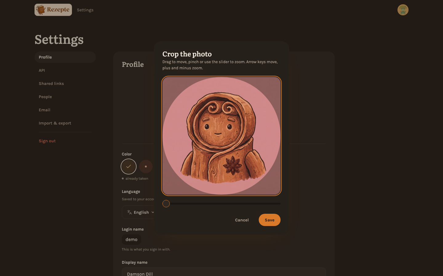 Framing a photo: the round window shows what the circles will show