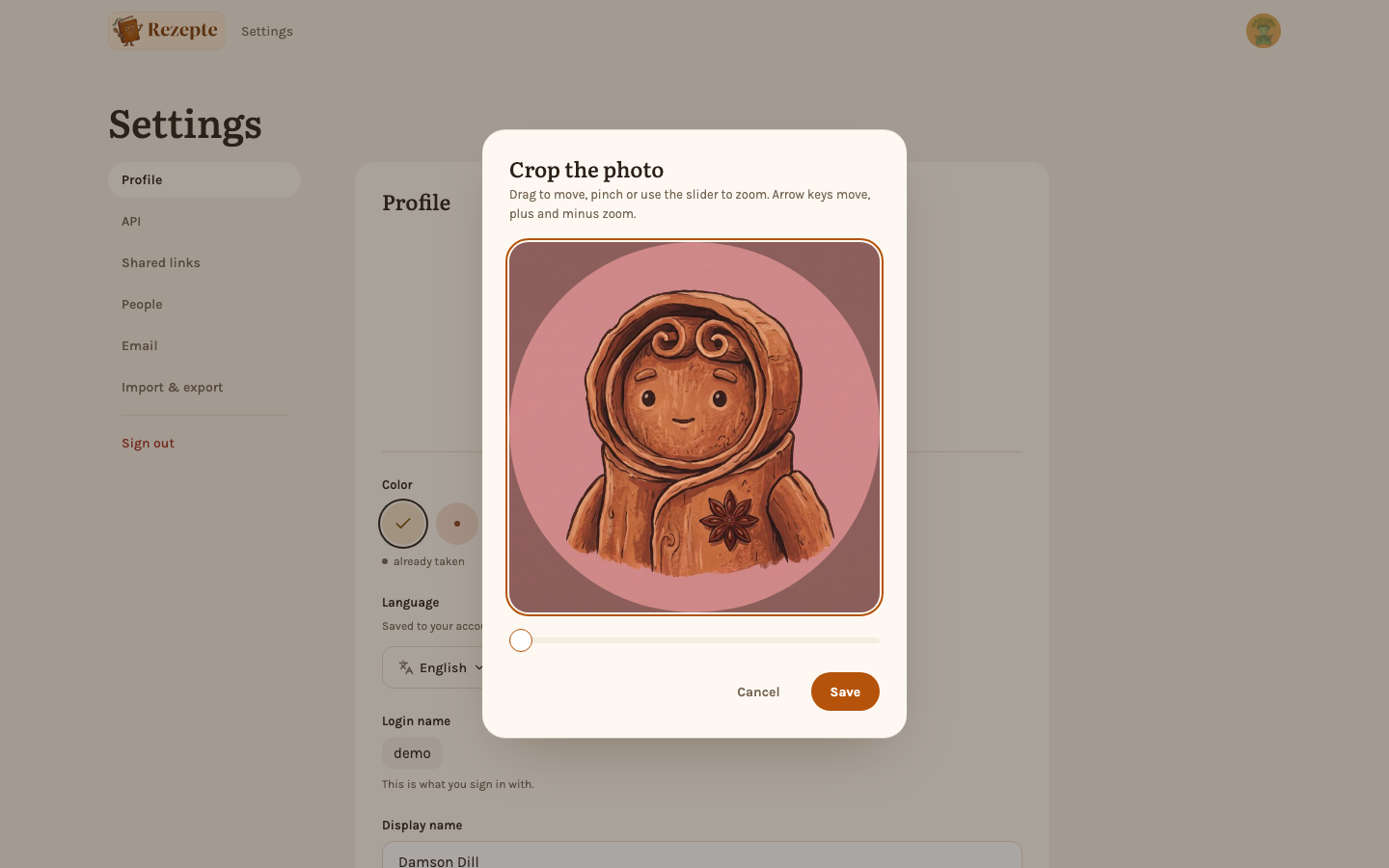 Framing a photo: the round window shows what the circles will show